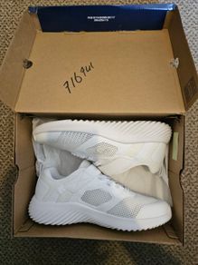 Skechers Bounder Unisex Trainers White.Size: UK 6 . (40).New.