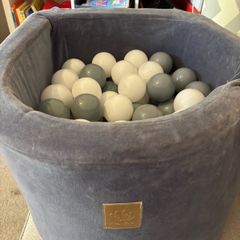 MeowBaby baby ball pit