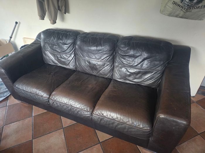 2 & 3 Seater Sofas