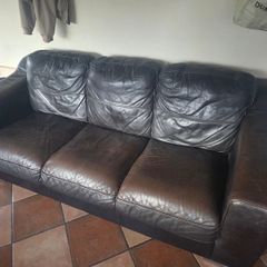 2 & 3 Seater Sofas