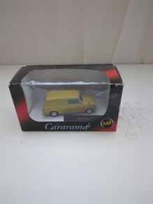 Cararama 1:43 Scale Mini Van - Die-cast Model Car (Beige/Gold)
