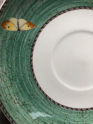 Set of 3 Wedgwood "Sarah's Garden" Pattern Cups and Saucers in Perfect Condition Fruit Bees Butterflies