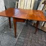 foldable table Image 3