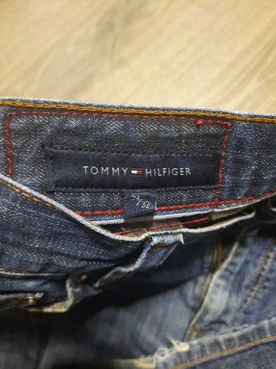 men's tommy hilfiger jeans