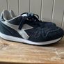 runners trainers sneakers Diadora size 3.5 Image 2