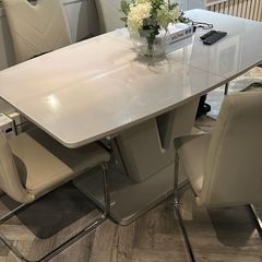 Kitchen Table and Chairs