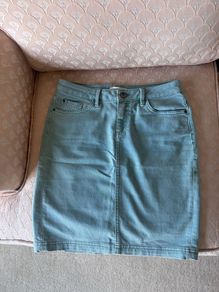 denim skirt knee-length