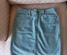 denim skirt knee-length