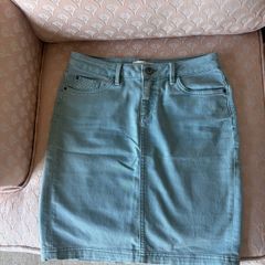denim skirt knee-length