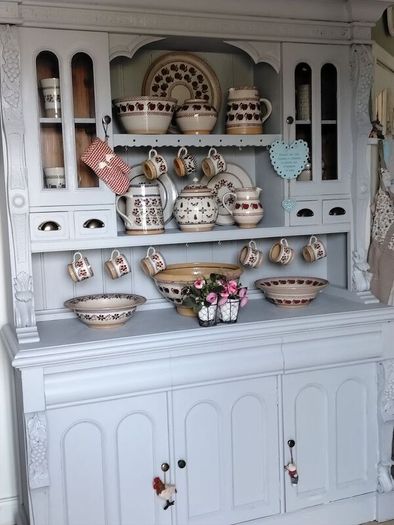 solid kitchen dresser delivery arranged