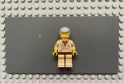 lego star wars sw0023 Obi-Wan Kenobi minifigure- Old, Yellow Head, Light Gray Hair