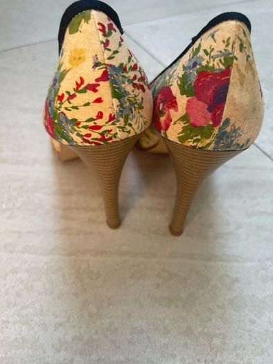 high hills floral
