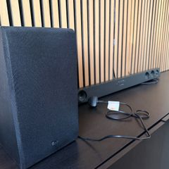 LG SJ3 Soundbar with subwoofer