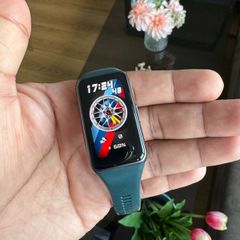 Huawei Band 6 .