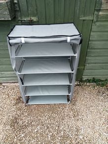Shoe stand