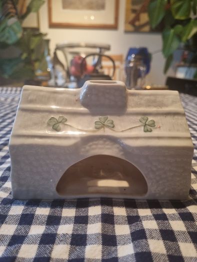 Belleek Irish Cottage