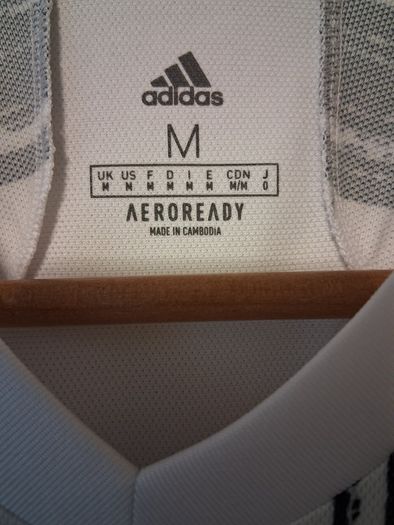 Juventus Jersey. Official Adidas Juventus FC Mens Home Jersey. Collect In Dublin Or Receive Via Post.