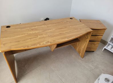 Office Desk & Locker