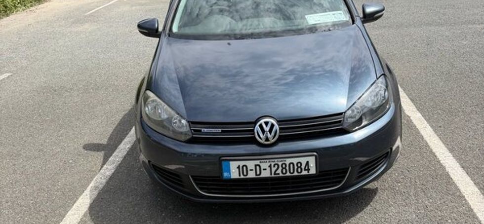 Volkswagen  Golf 2010