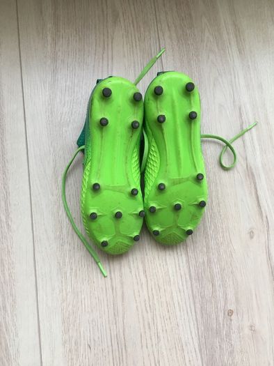 Adidas Junior Football Boots size UK 13 (EU 31,5)