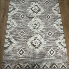 Wool carpet / rug
