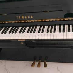Yamaha U1 piano Reconditioned great quality