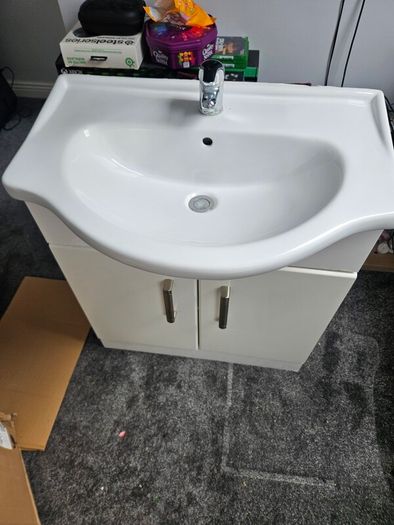 sink and vanity unit