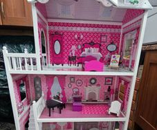Large Dolls House