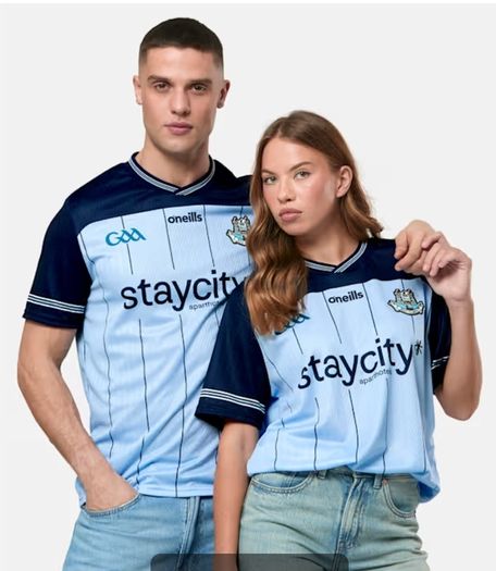 Dublin GAA Jersey Large Tight fit