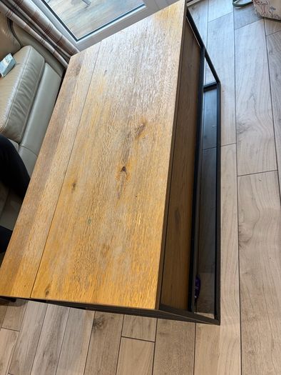 Eazy living coffee table