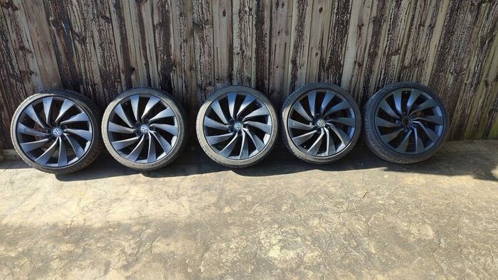 Volkswagen Arteon alloys