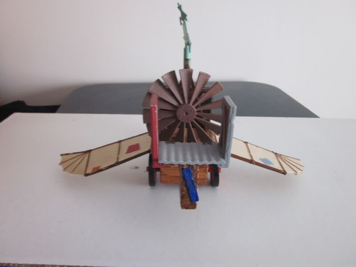 Chicken Run Rocky's Flying Machine Action Figure