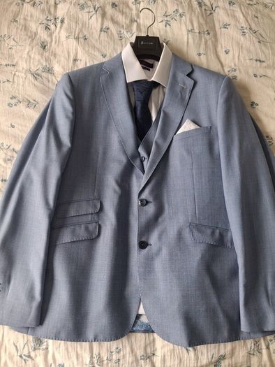 Mens suit