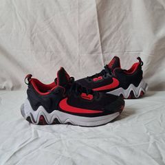 nike giannis immortality two Size 8 eu 42.5 black/red in excellent condition