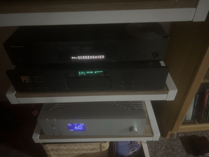 Theta Miles CD Player