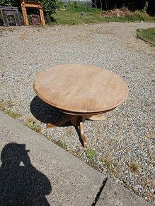 Round Table
