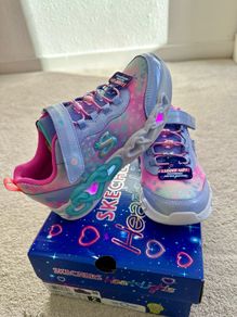 Price Drop! Bnwt Skechers Infinite Heart Light-up Trainers UK Size 1
