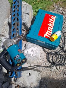 Makita nibbler