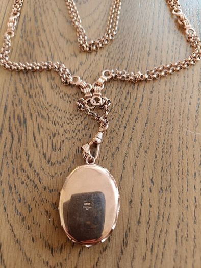 for sale Anker chain and locket