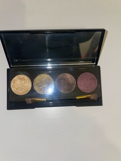 No7 eyeshadow palette