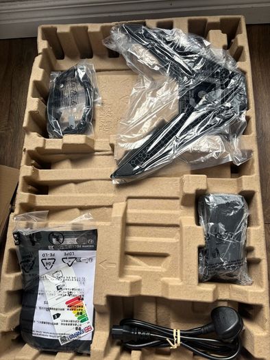 Brand new gaming Monitor MSI MAG 27C6X