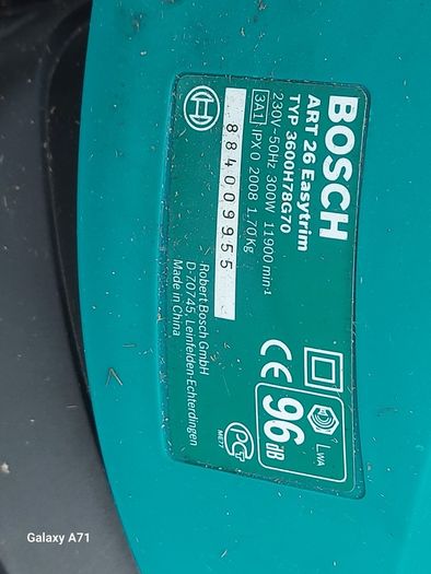 BOSCH ART 26 Easytrim Garden Strimmer in very good condition