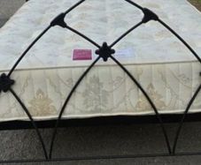 Metal bed frame