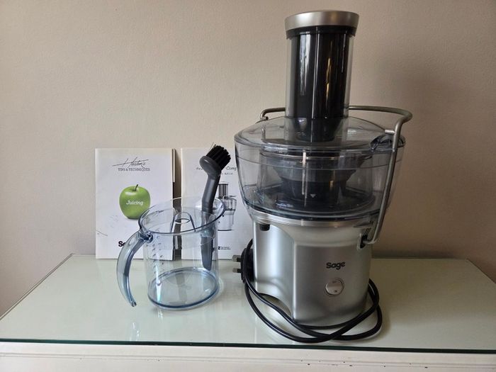 Sage Nutri Juicer Cold Press BJE200