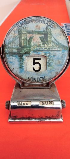 Vintage Metal London Perpetual Flip Calendar