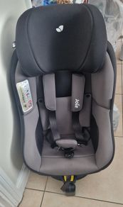 Jolie 360 car seat x2