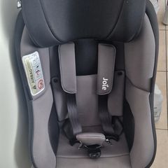Jolie 360 car seat x2