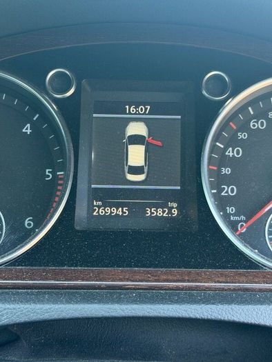 Volkswagen Passat 2011