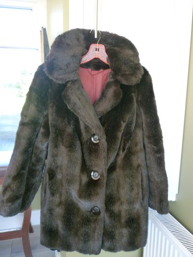 Faux Fur Jacket Coat Medium-Switzers Dublin- Excellent Condition Darkest Brown. LADIES. Beautiful quality.