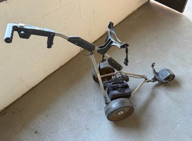 Powakaddy golf trolley